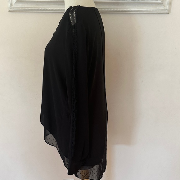 White House Black Market Black Sheer V-Neck Blouse - Picture 3 of 9